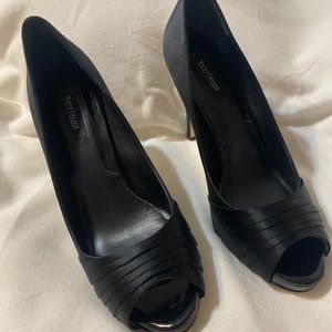 White House Black Market WHBM Black Peep Toe 7.5